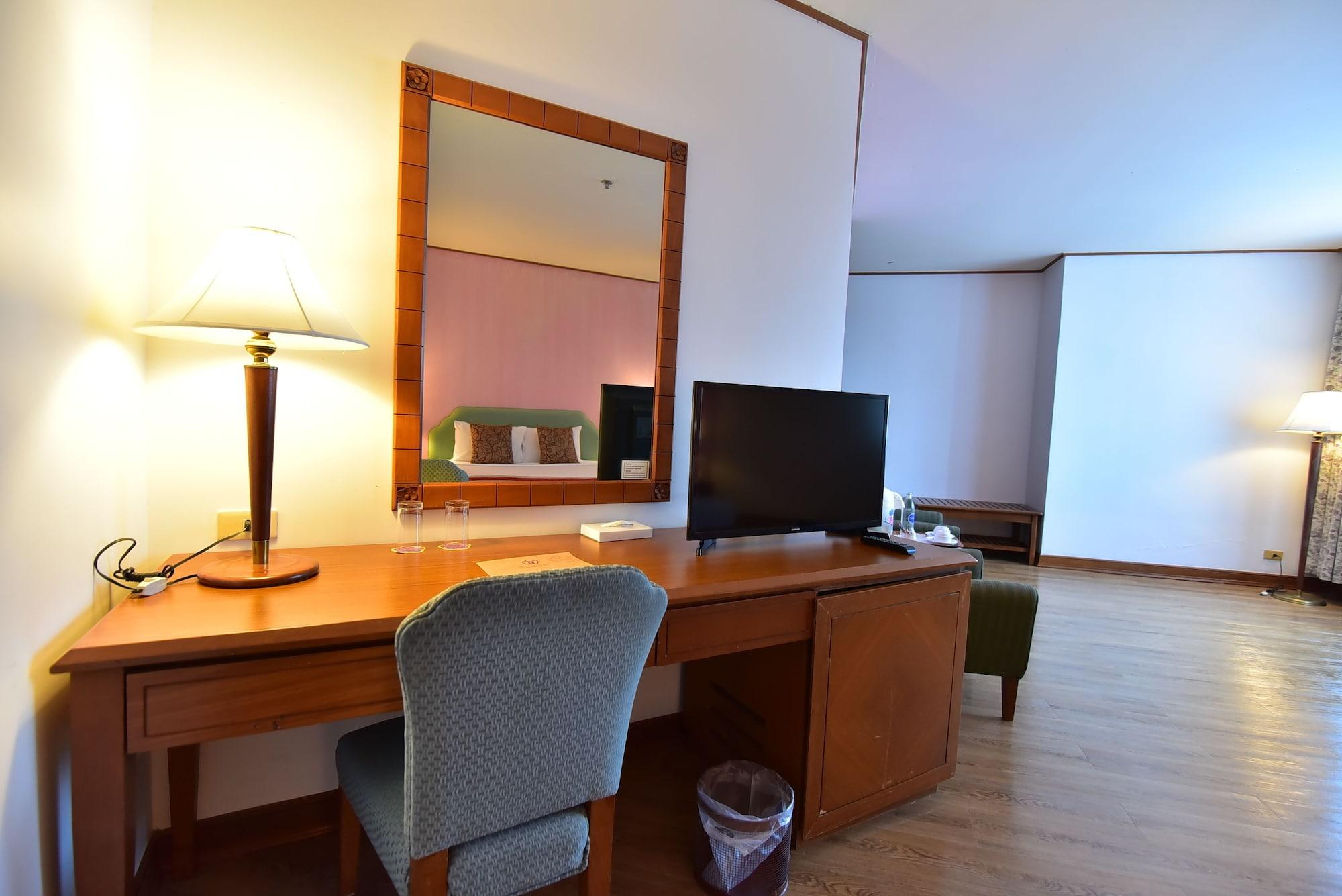 Hotel Thumrin Thana