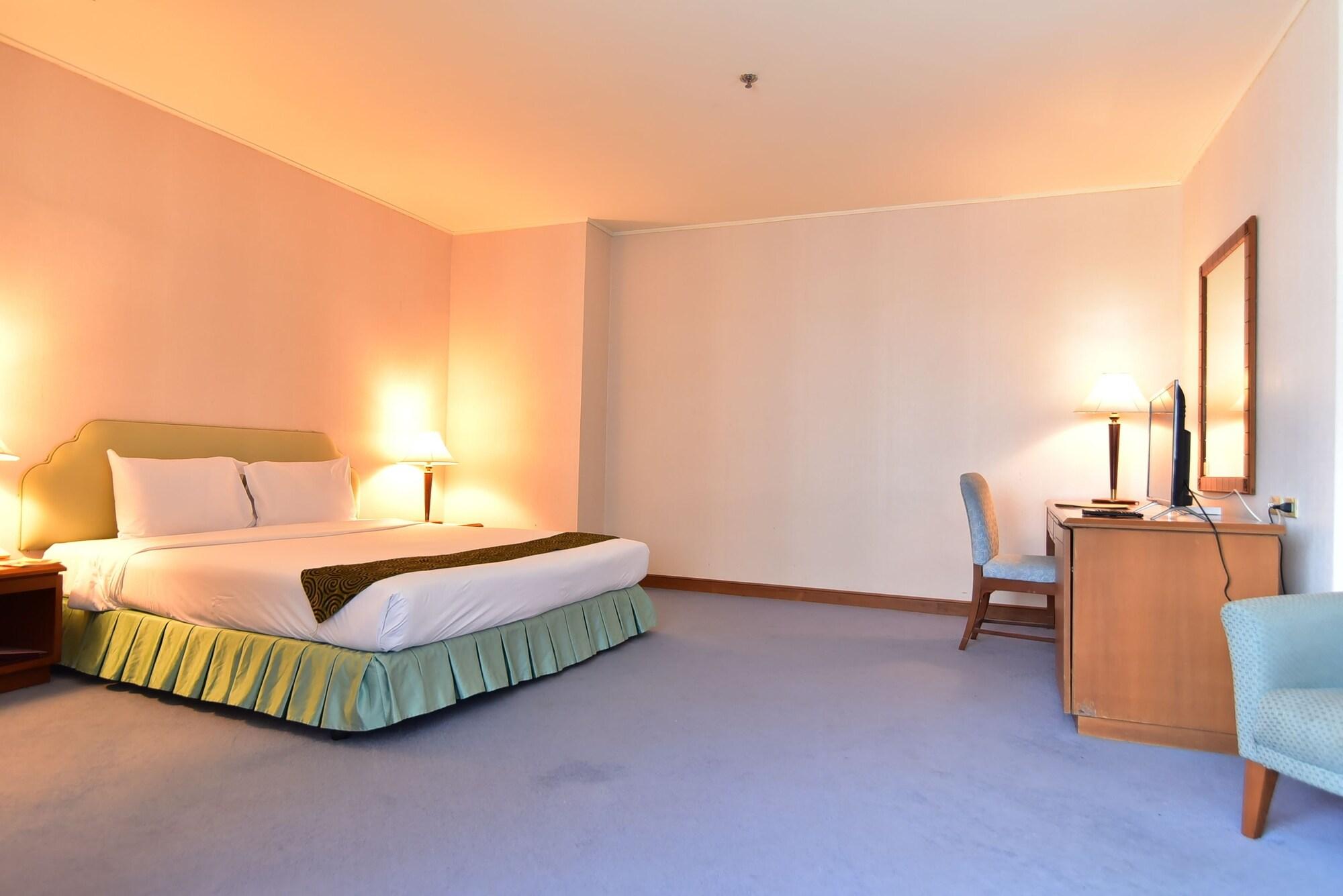Hotel Thumrin Thana 4*