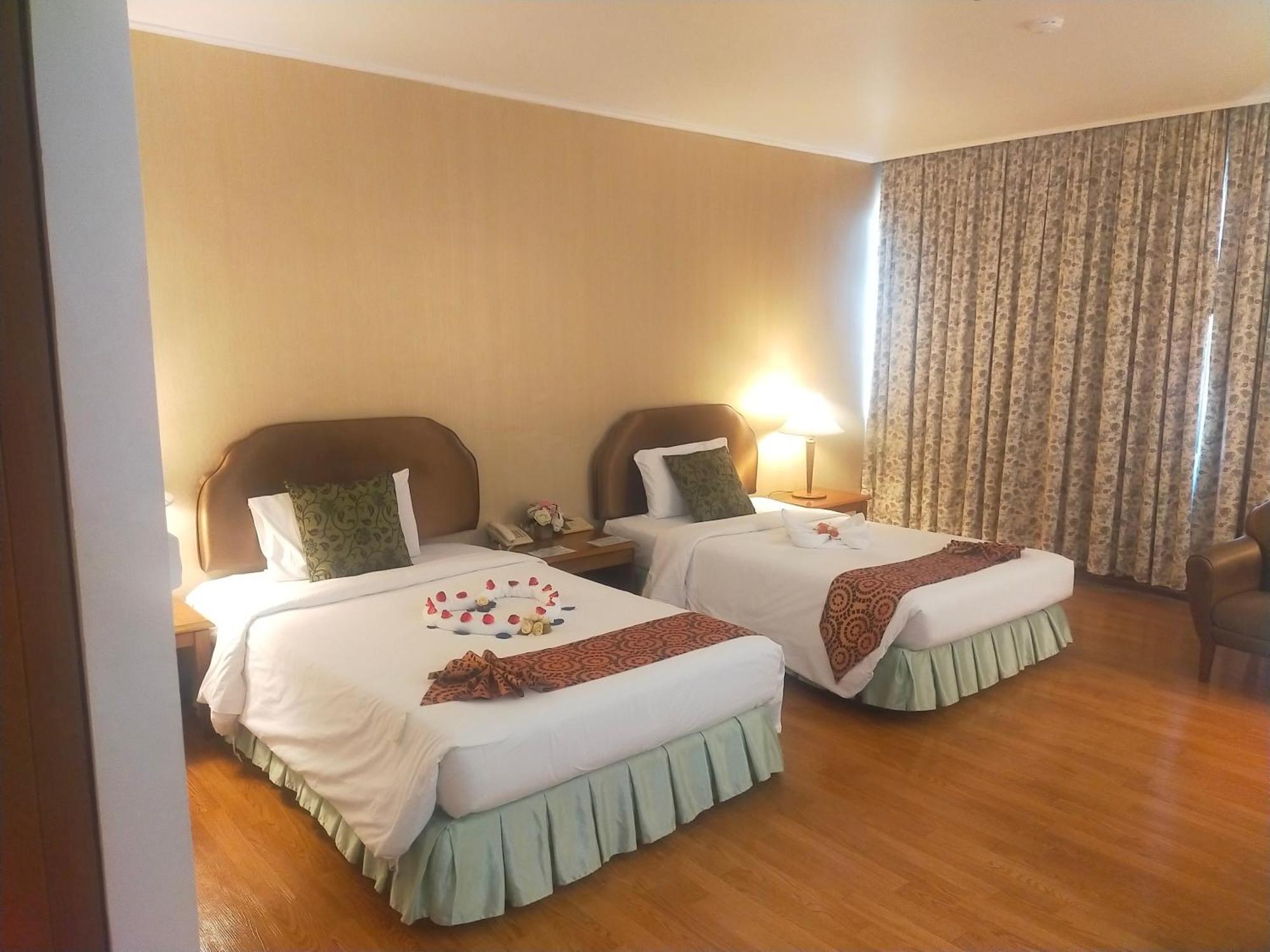 Thumrin Thana Hotel Trang